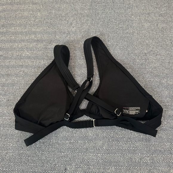 ADORE ME - BLACK BIKINI TOP - Picture 2 of 4